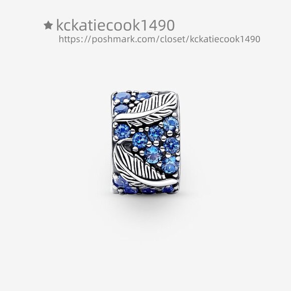 Pandora Curved Feather & Pavé Clip Charm - Picture 2 of 5